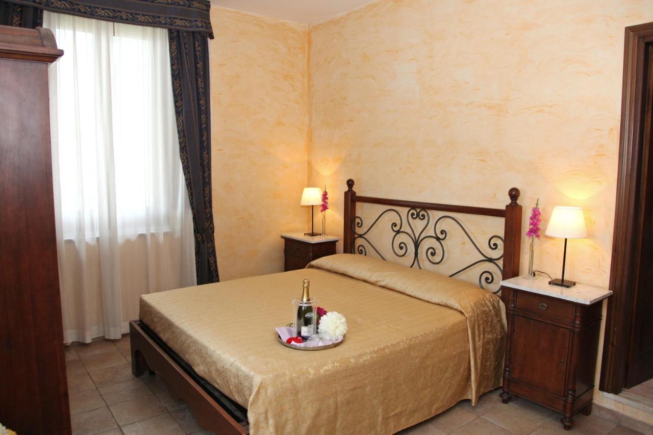 Villa Kappa Tivoli Room photo